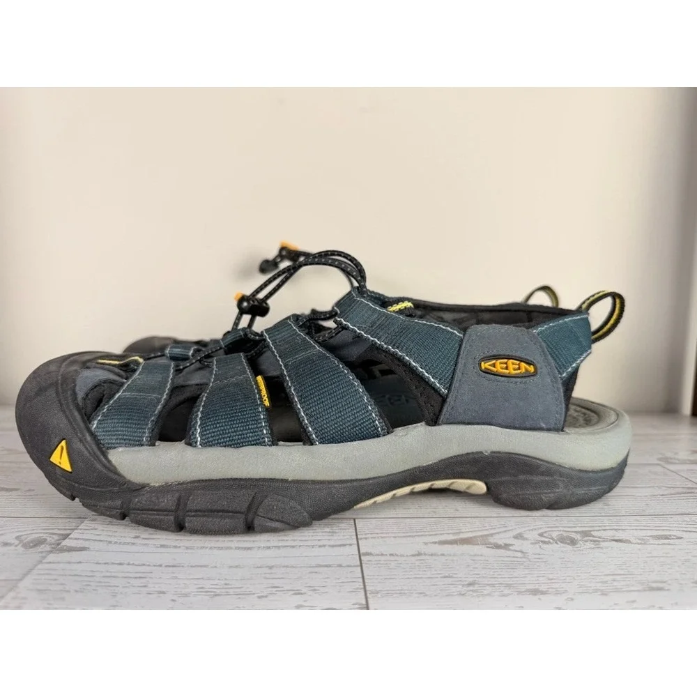 KEEN Men's Water Sandals‎ Size 11.5 US Grey Yellow Newport H2